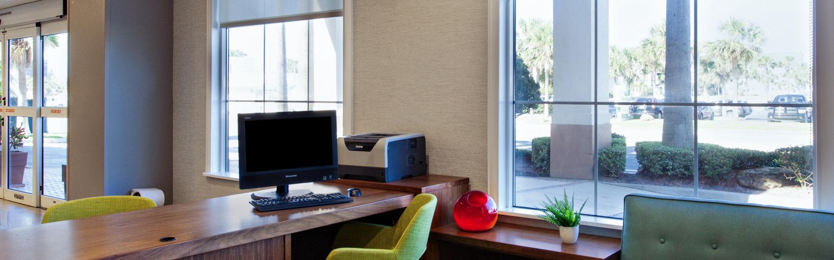 Work Desk with Lamp